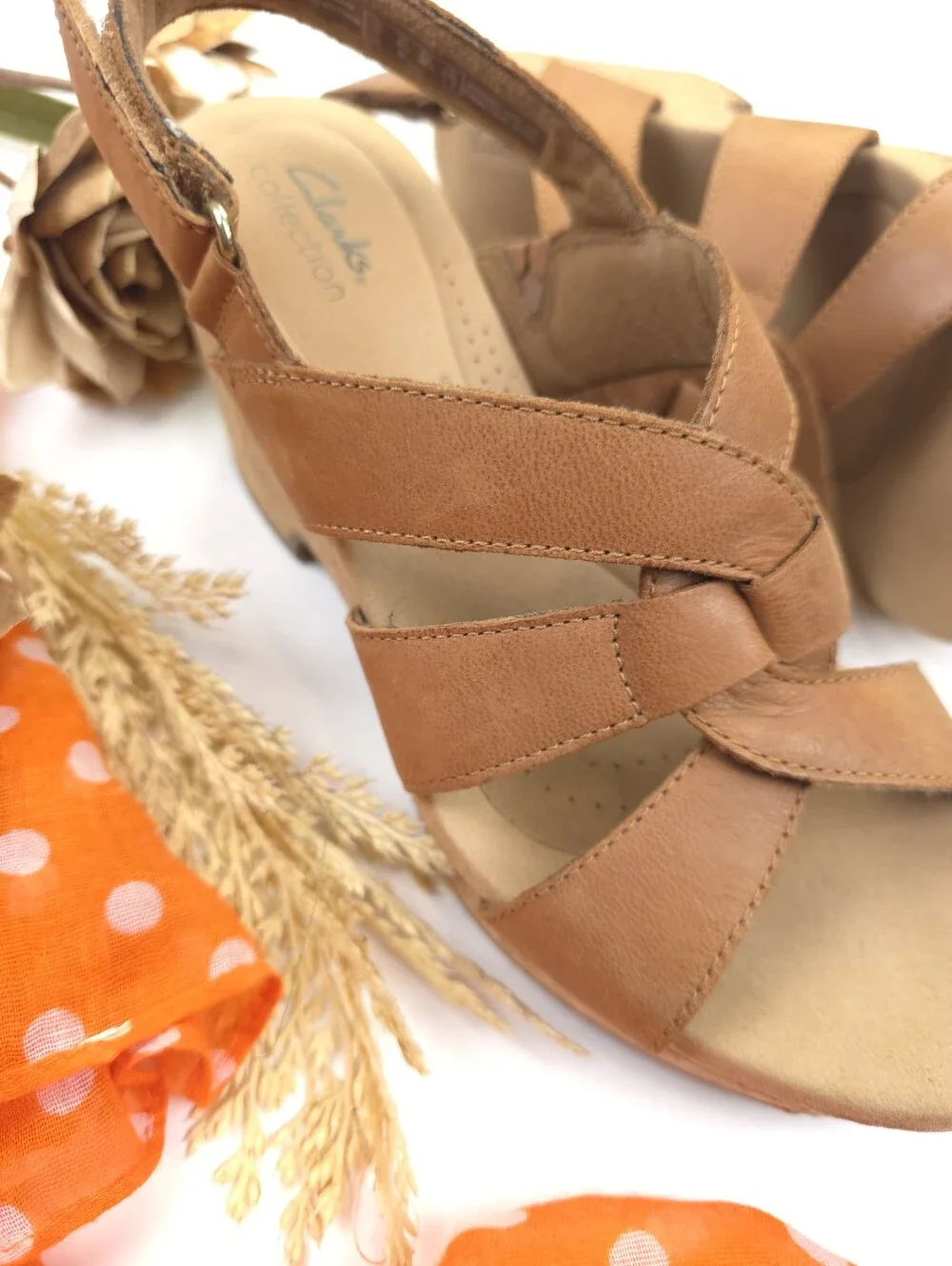Clarks Collection Women's Tan Leather Platform Sandals 8½m